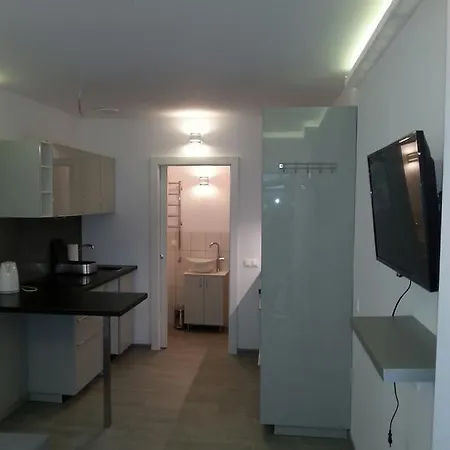 Bryza I I Ii غدينيا